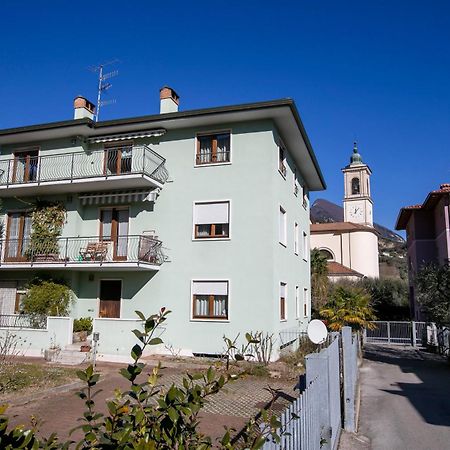 Paulie Apartment - Happy Rentals Riva del Garda Eksteriør billede