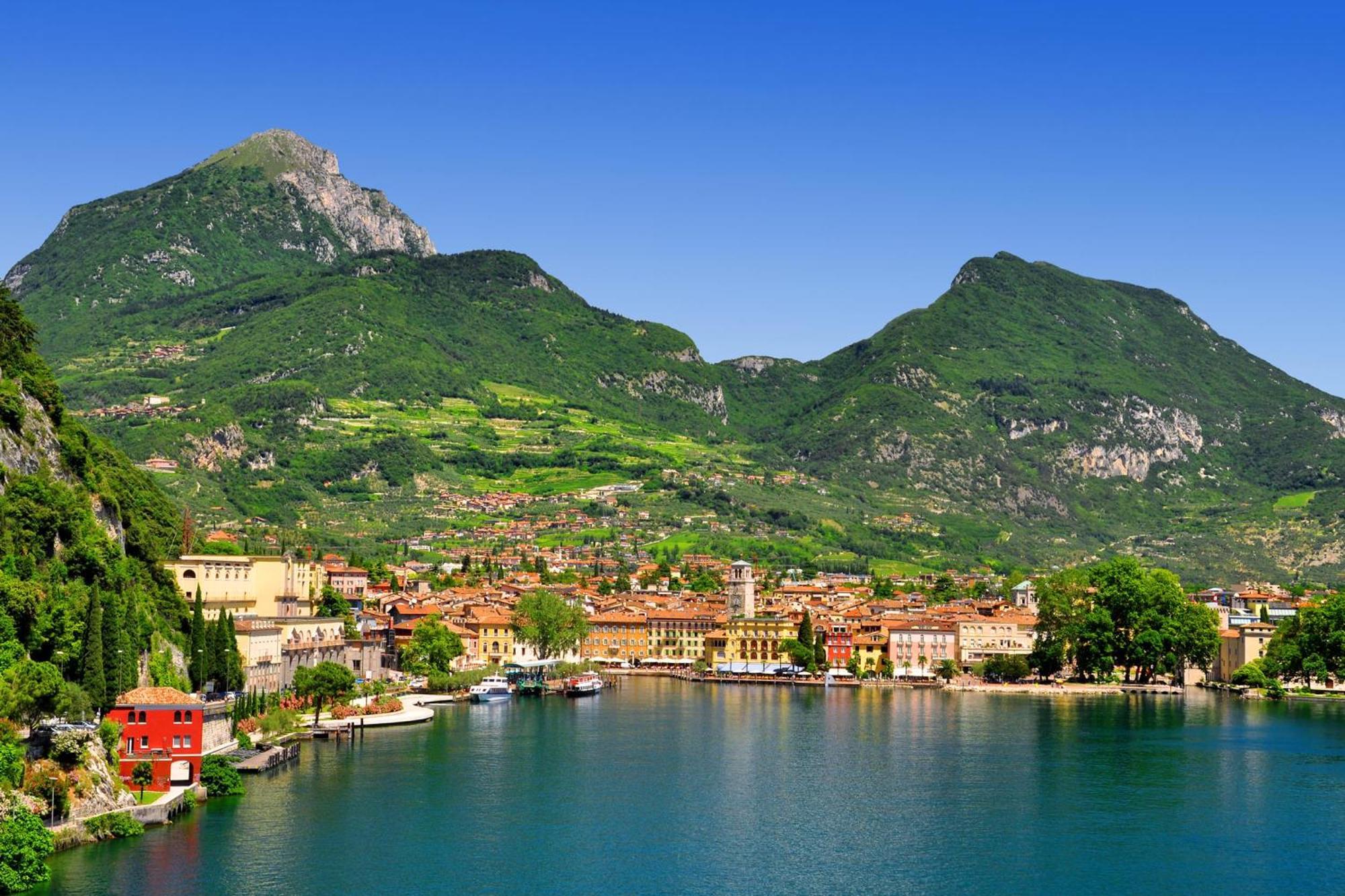 Paulie Apartment - Happy Rentals Riva del Garda Eksteriør billede